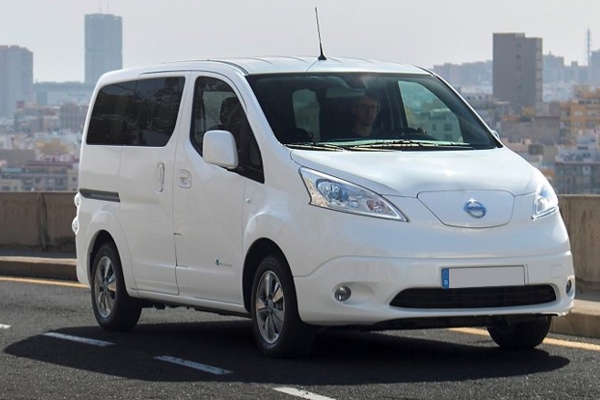 Nissan Evalia